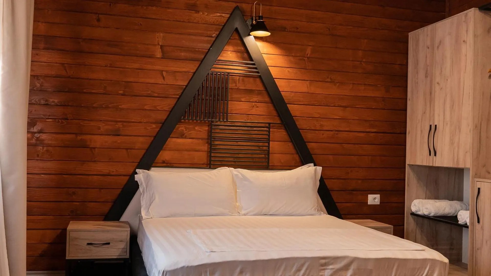 Hotel Avdi Rexha Bajram Curri